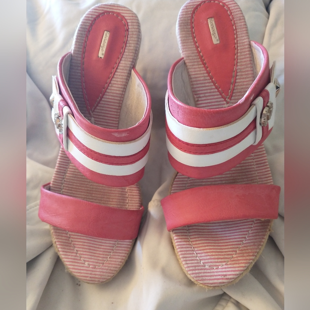 RENEEZE Euro Style Pink Wedges